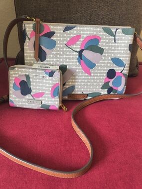 Fossil Floral Crossbody Bag and Wallet Set in Pink Multi